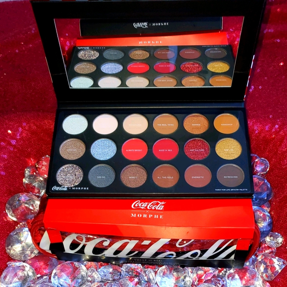 MORPHE X COCA-COLA LE